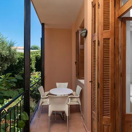Maison d'hôtes Narkissos 'superb' *
